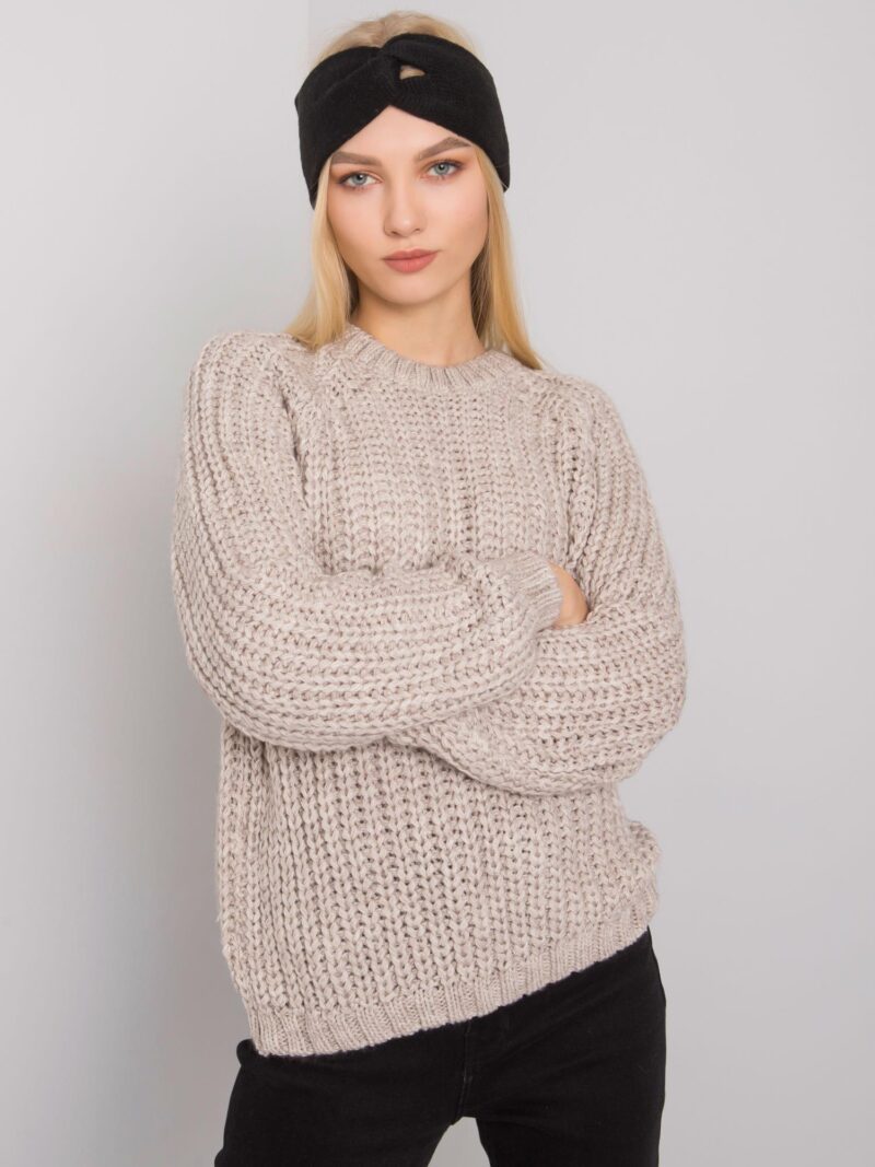 Beżowy luźny sweter damski
