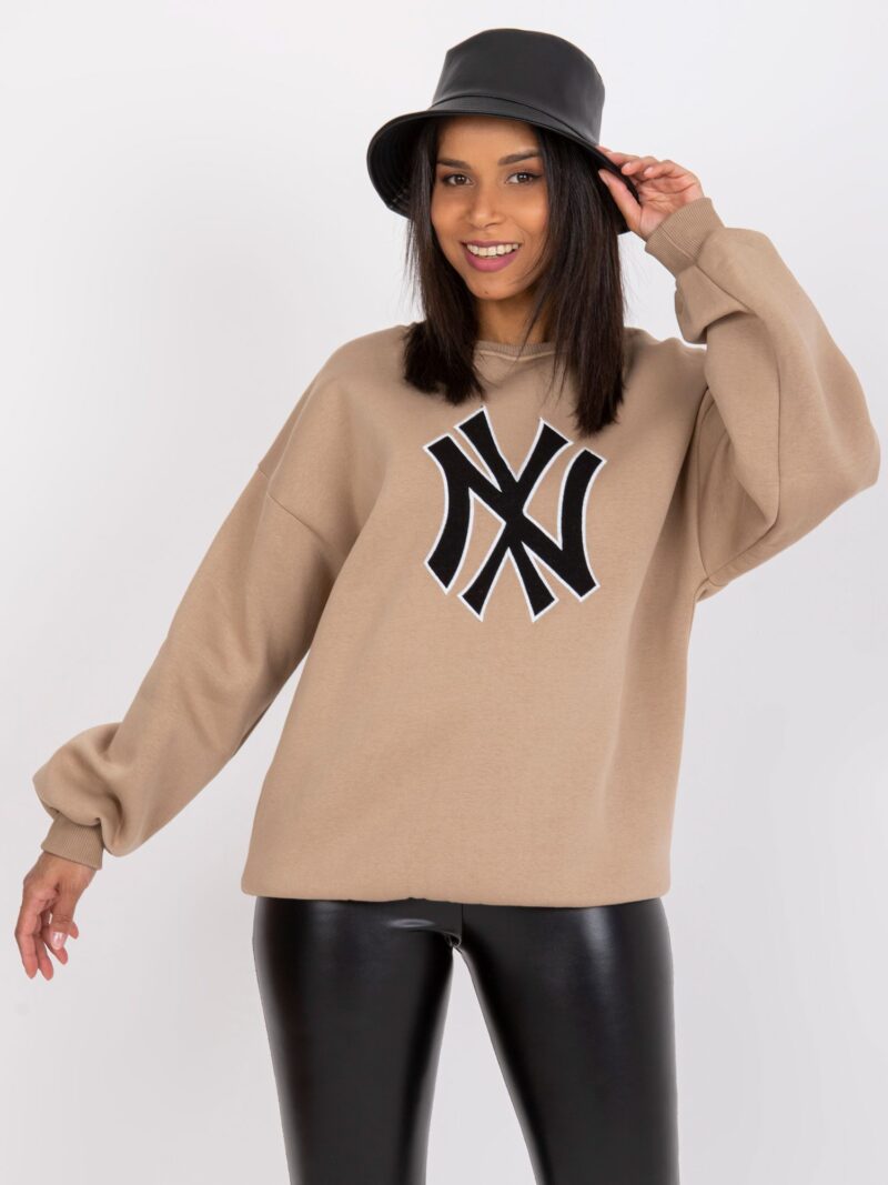 Beżowa bluza oversize z nadrukiem - obrazek 2