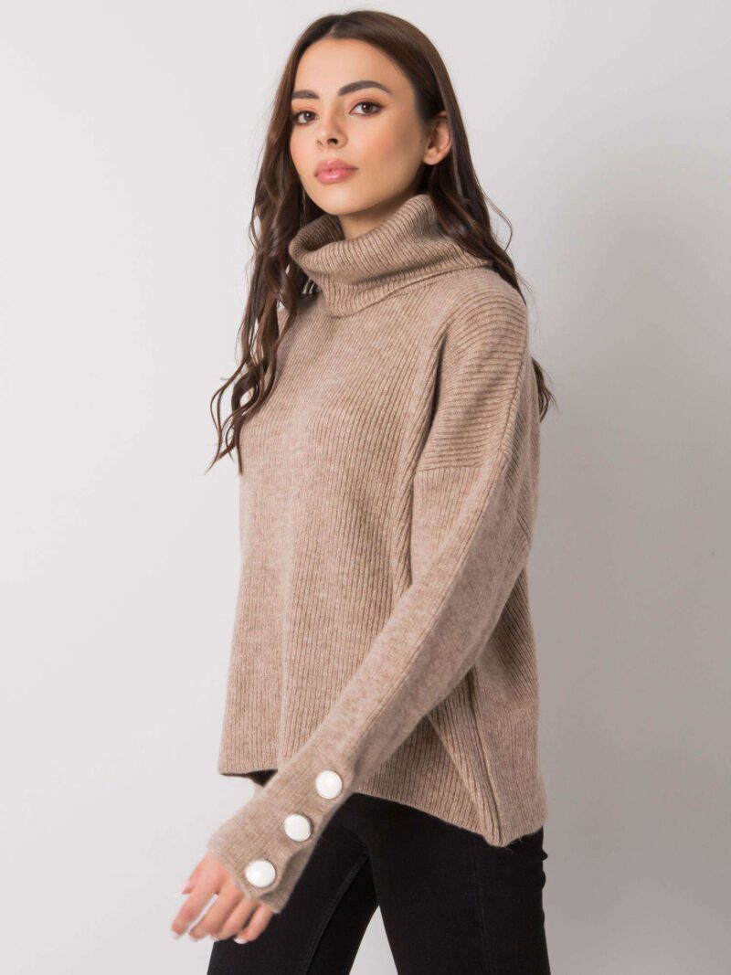 Beżowy sweter z golfem - obrazek 4