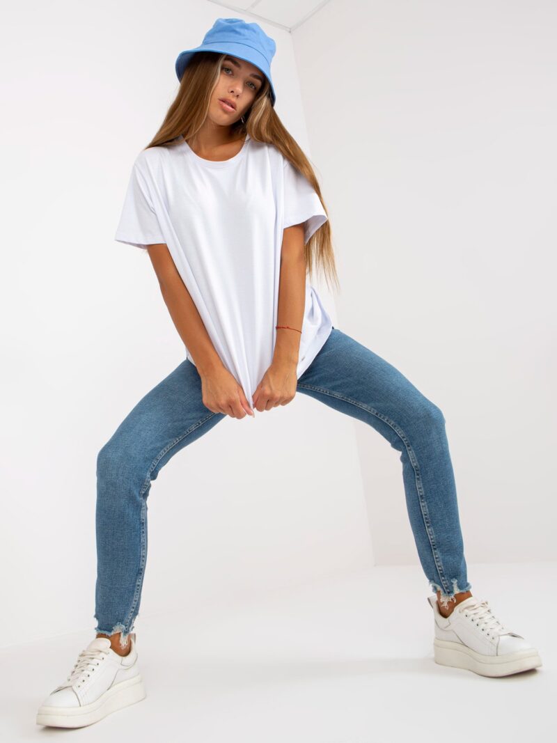 Klasyczny biały t-shirt damski