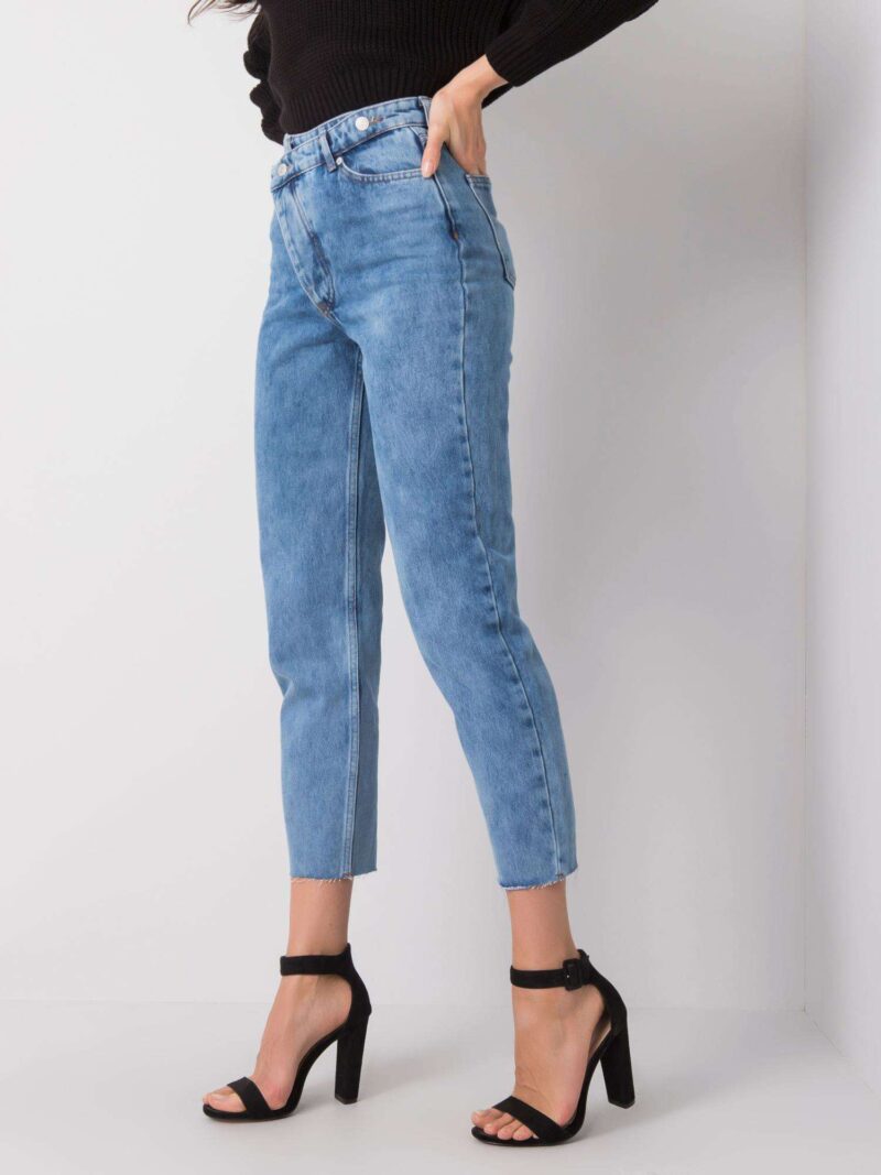 Niebieskie jeansy boyfriend - obrazek 2