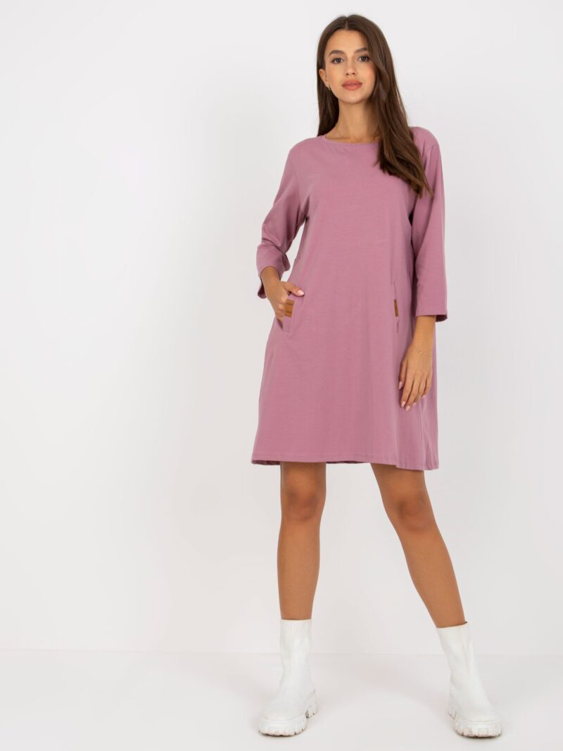 Różowa sukienka oversize