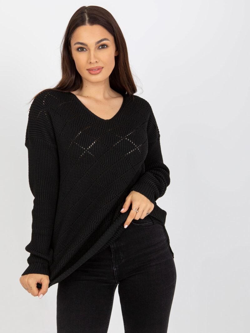 czarny sweter damski