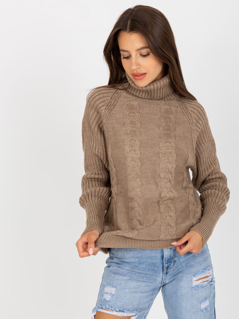 sweter z warkoczami