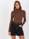brązowy sweter damski w prążek
