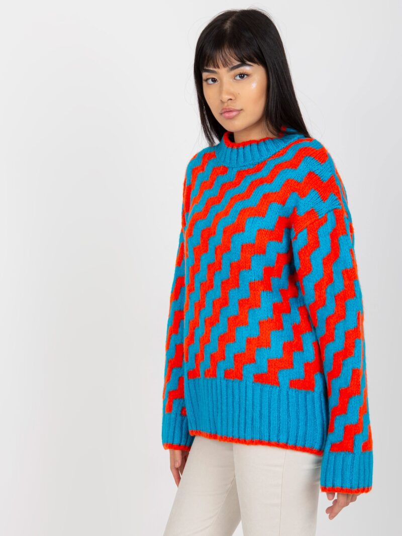 Niebiesko-pomarańczowy sweter damski ze stójką - obrazek 3