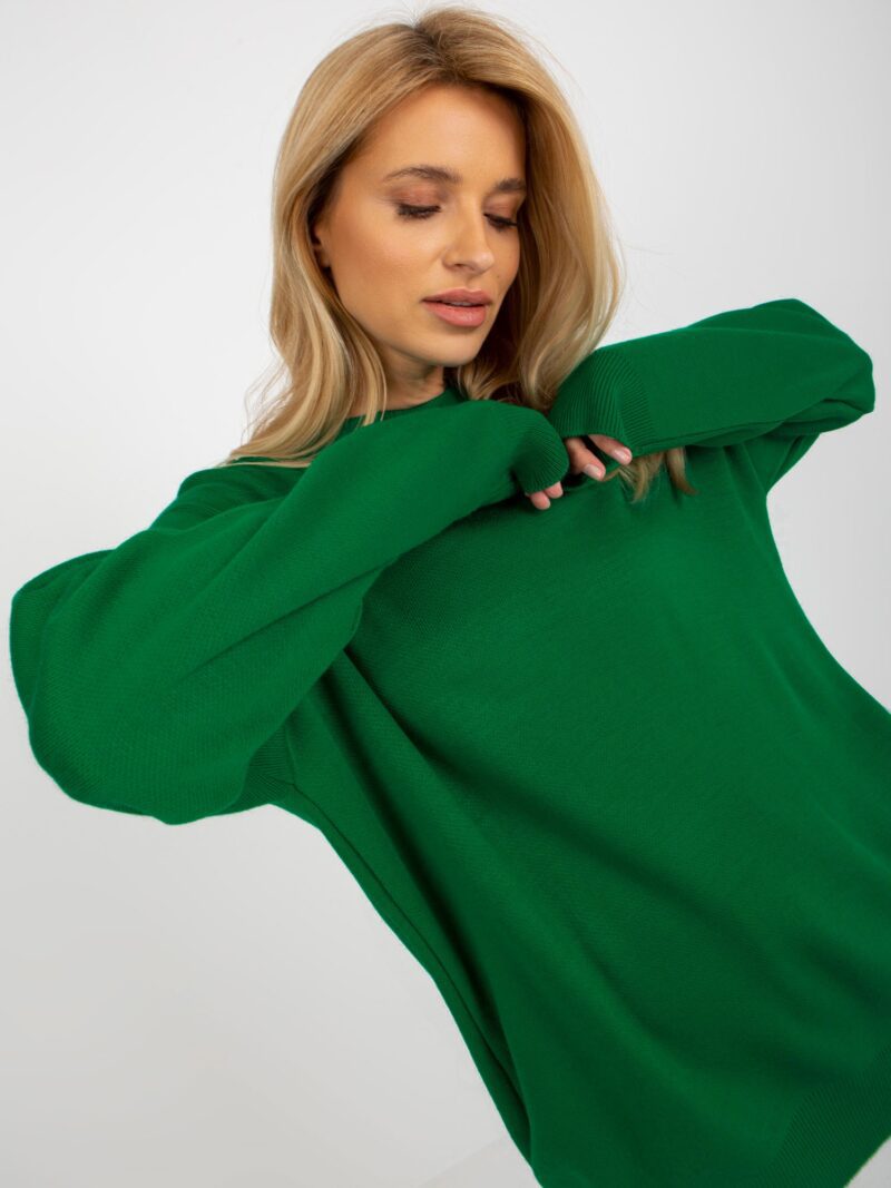 Zielony sweter damski oversize - obrazek 3