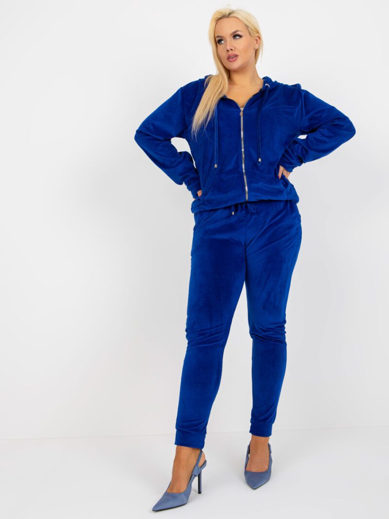 Niebieski komplet welurowy plus size - obrazek 3