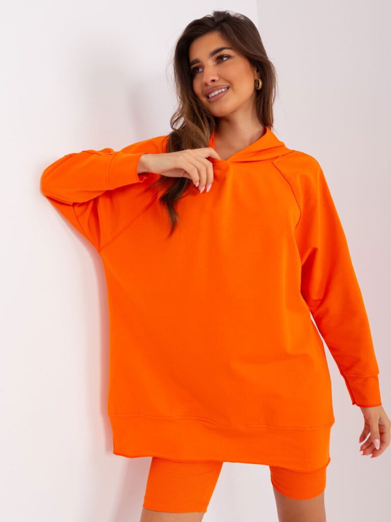 pomarańczowy komplet damski z bluzą oversize i kolarkami