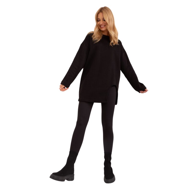 Czarny komplet damski z bluzą oversize i legginsami w prążek - obrazek 7