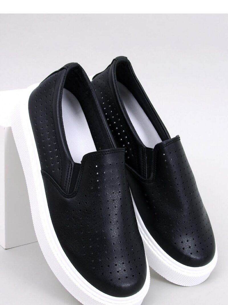 Trampki slip-on ażurowe TOWNS BLACK - Inello
