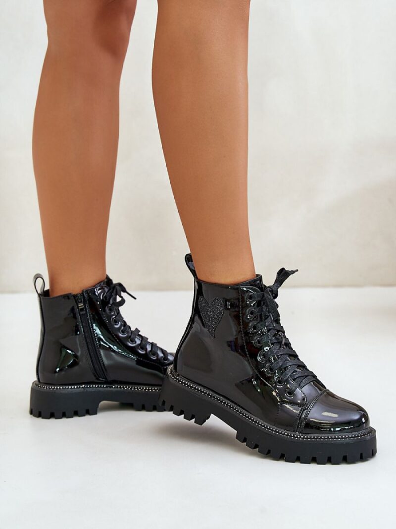 Botki Model Obeena 9681A Black Lakier - Step in style