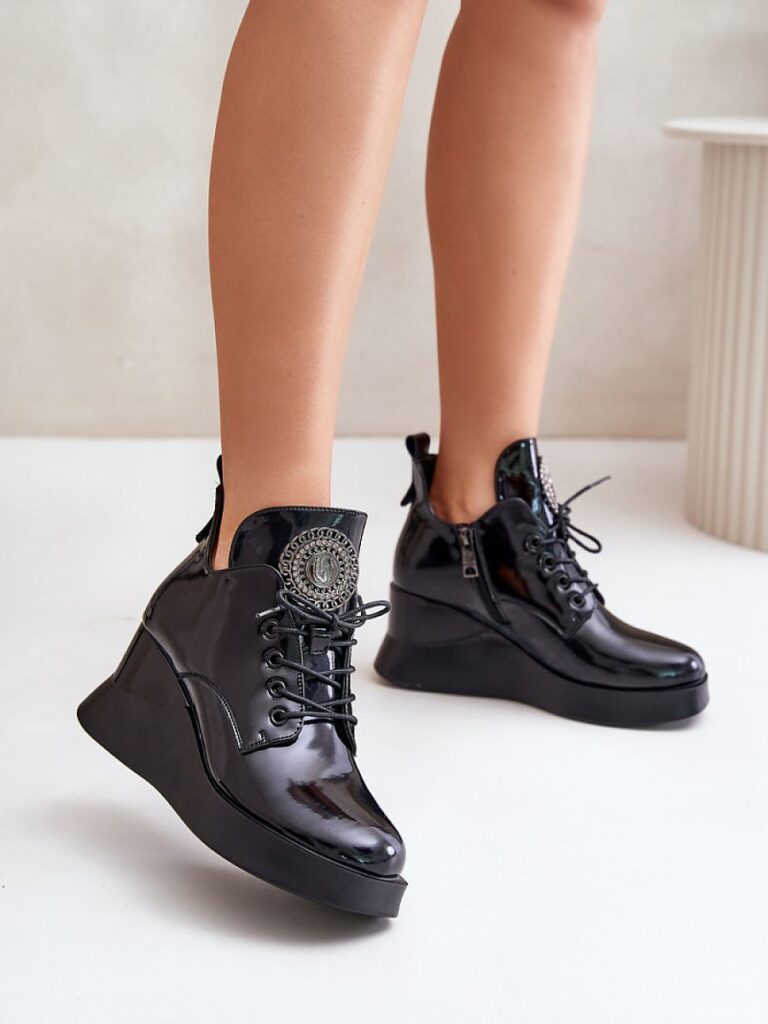Botki Model Vinceza 66706 Black - Step in style