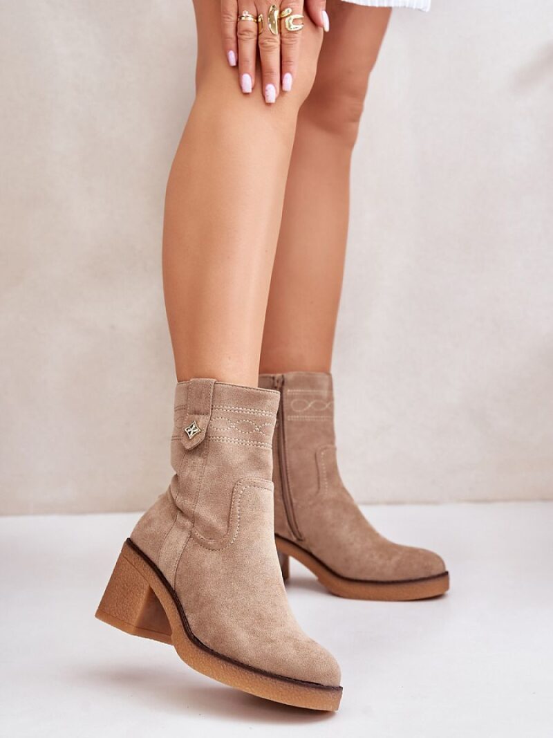 Botki Model Vailia RMR2460-21 Brown - Step in style
