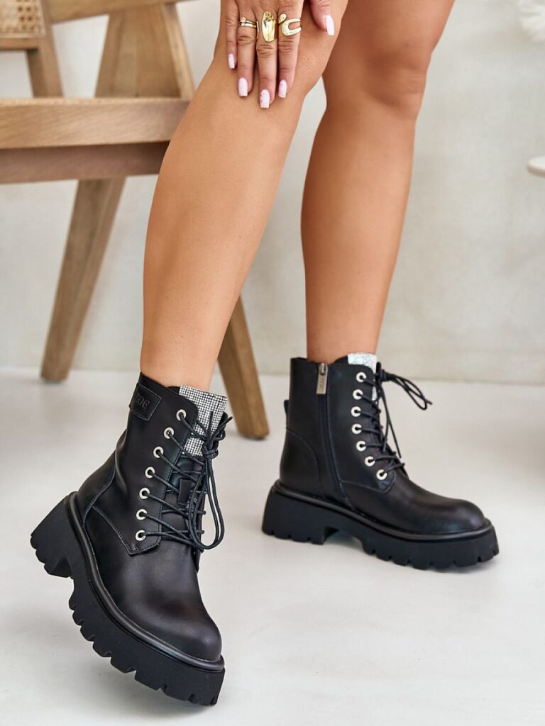 Workery Model Goe OO2N4125 Black - Step in style