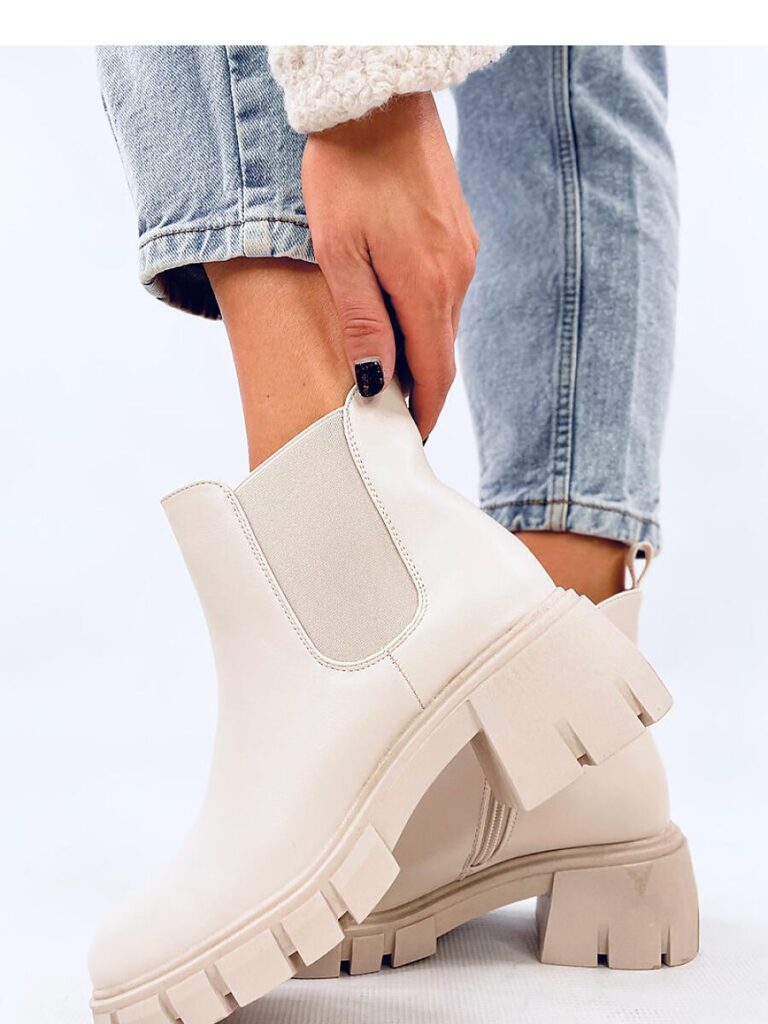 Sztyblety na szerokim obcasie LEDECK BEIGE PU - Inello