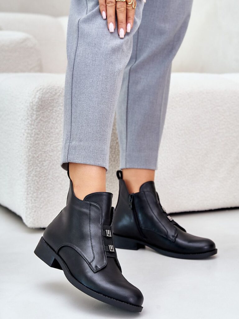 Botki Model S.Barski HY42-716 Black - Step in style