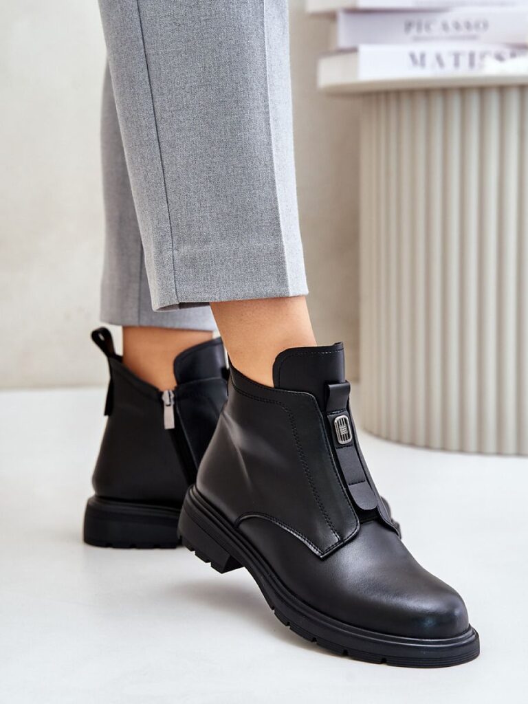 Botki Model Komisa 24BT15-7459 Black - Step in style