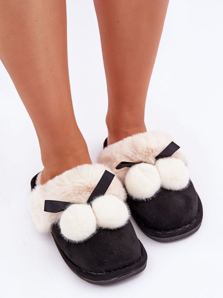Kapcie Model Nartani YL-311 Black - Step in style