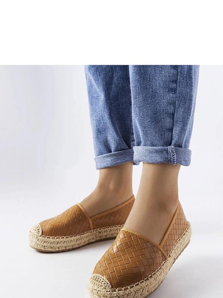 Brązowe espadryle zdobione tłoczeniem Geoffrey - Solea