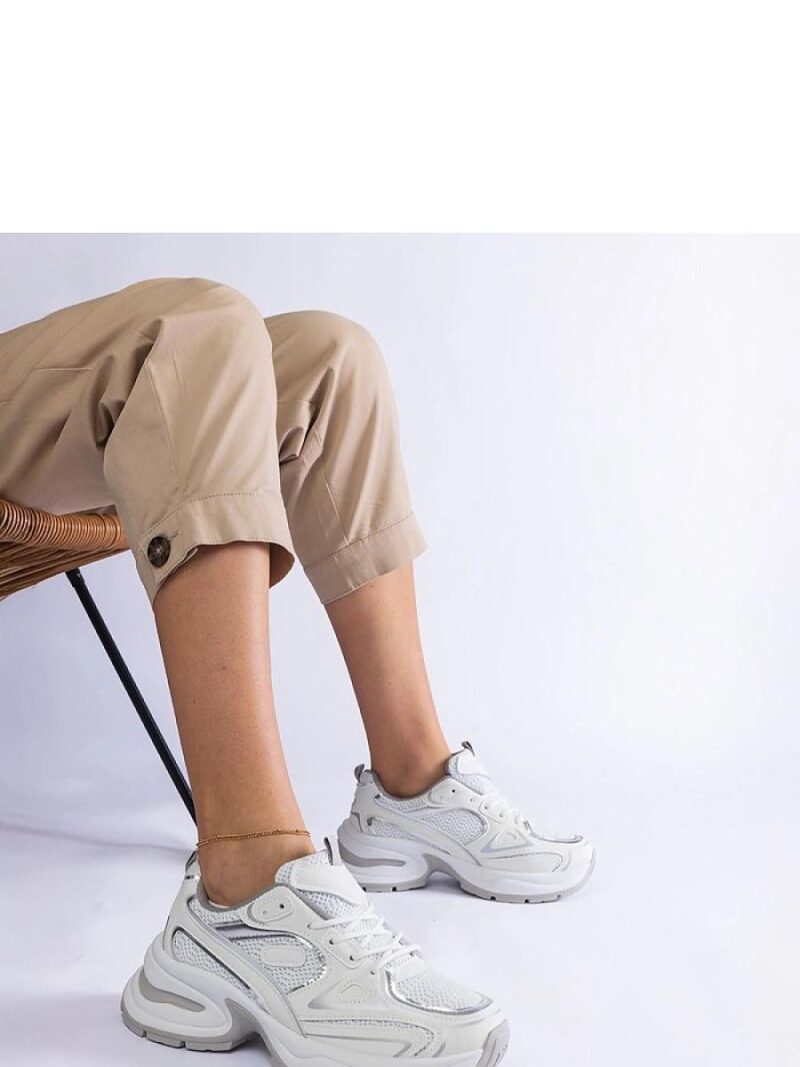 Białe sneakersy na masywnej podeszwie Adoma - Solea