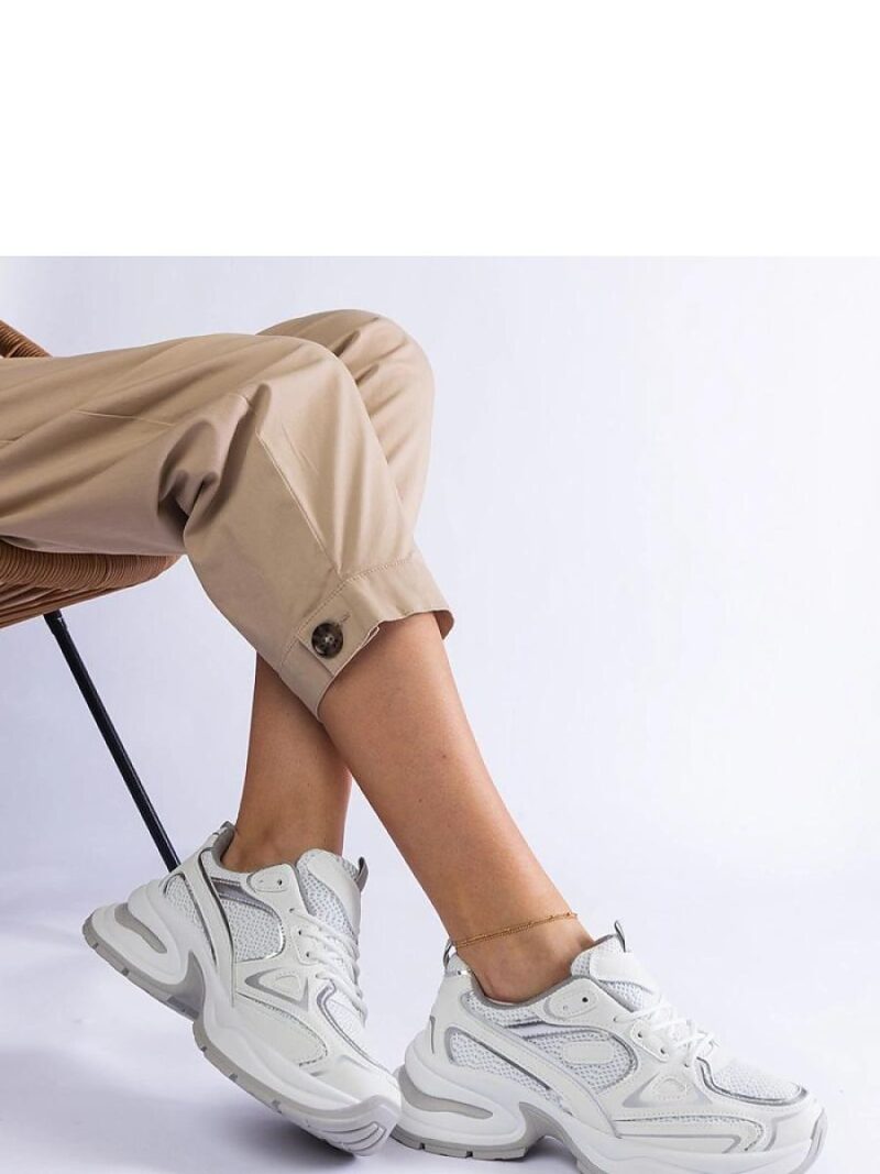 Białe sneakersy na masywnej podeszwie Adoma - Solea - obrazek 3