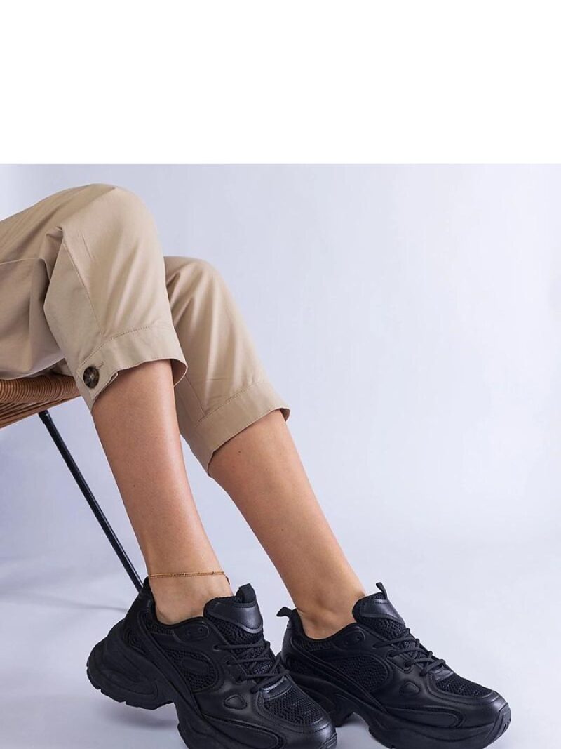 Czarne sneakersy na masywnej podeszwie Adoma - Solea - obrazek 3