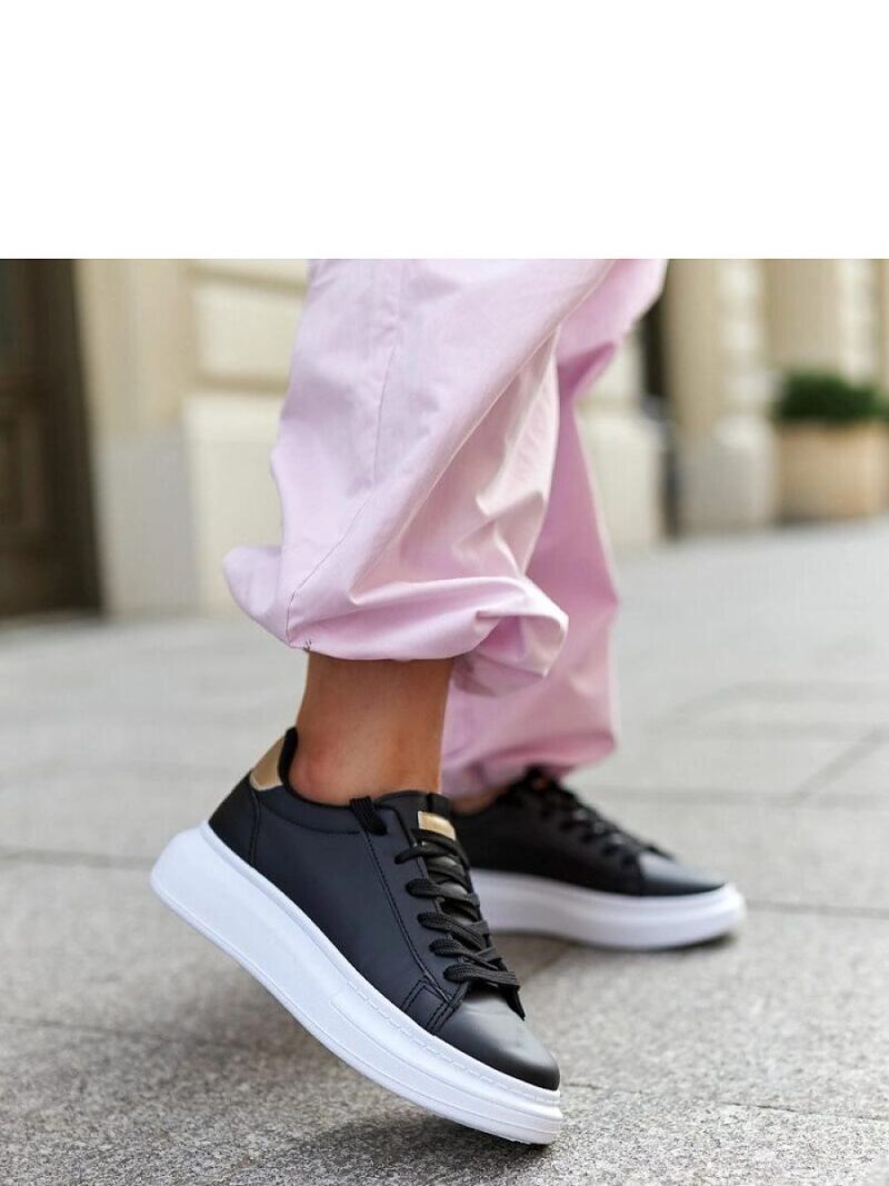 Czarne sneakersy na grubej podeszwie Ivalu - Solea