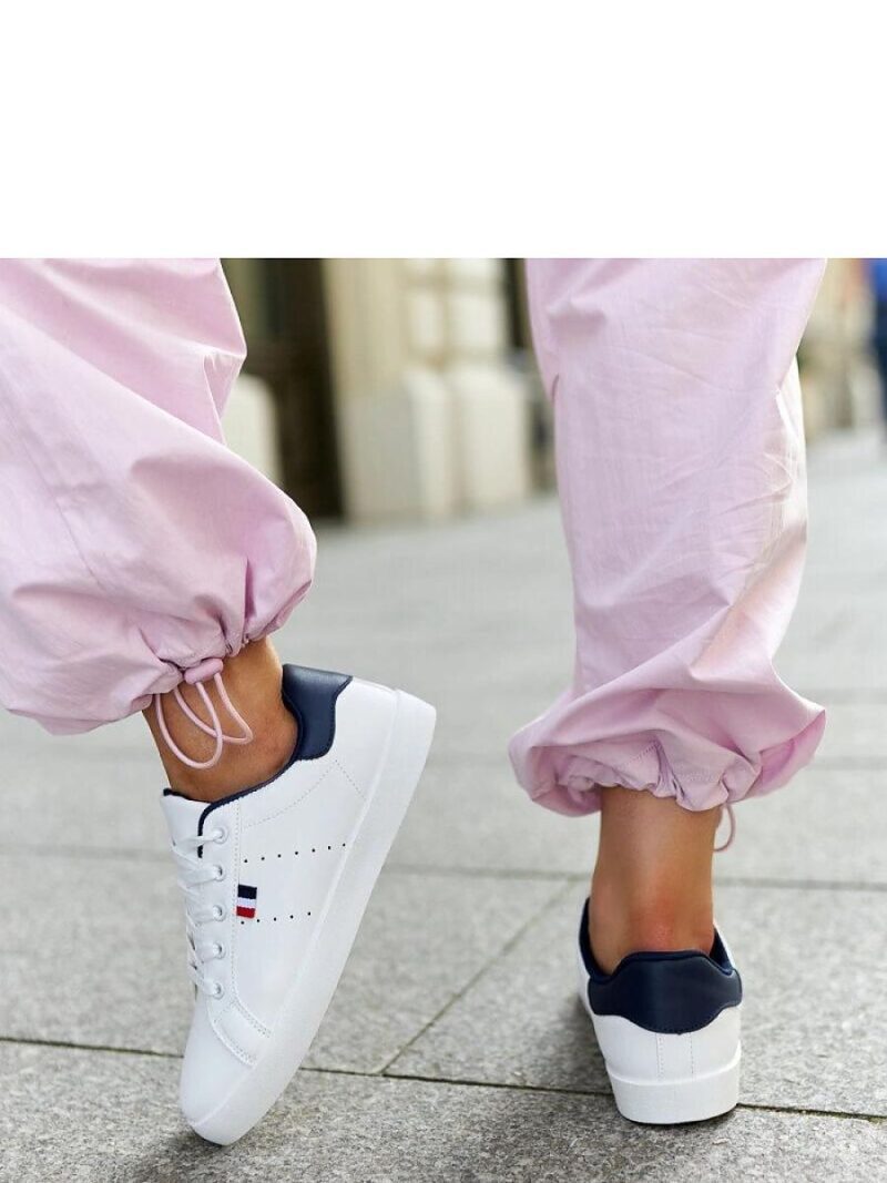 Białe sneakersy eko skóra Gioya - Solea - obrazek 3
