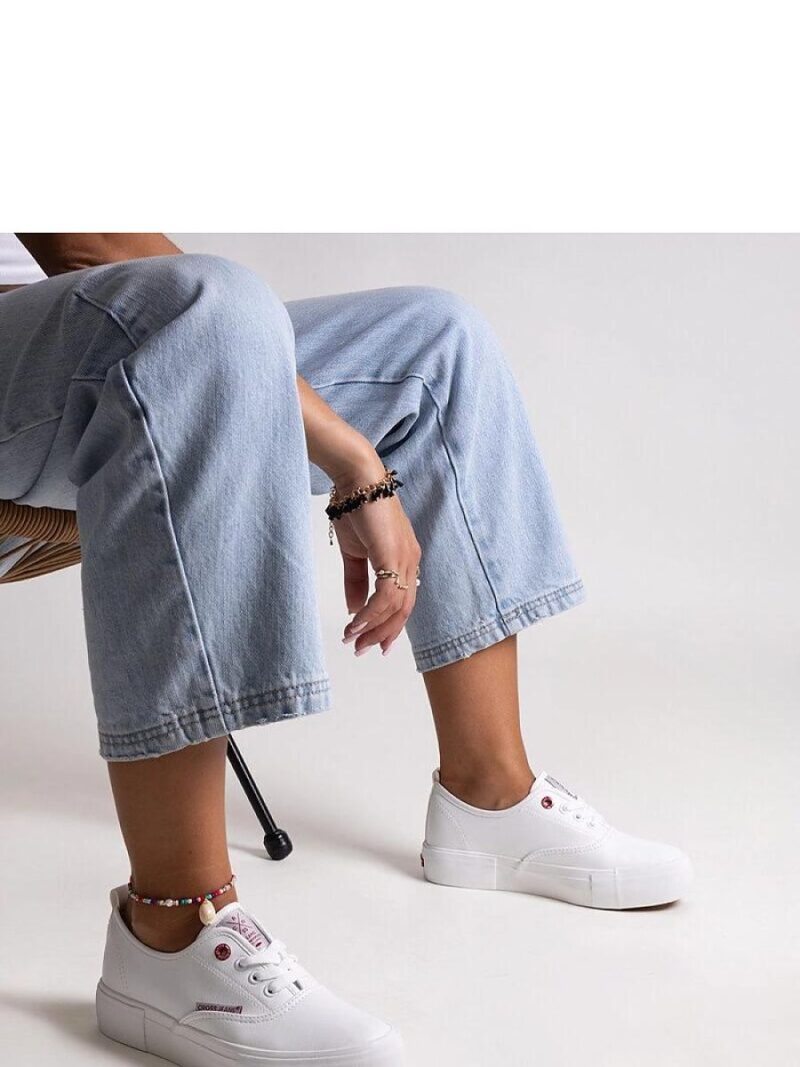 Białe damskie trampki na grubej podeszwie CROSS JEANS - Solea - obrazek 3