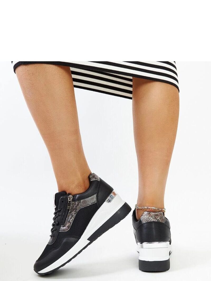 Czarne sneakersy damskie  na koturnie CROSS JEANS - Solea - obrazek 5