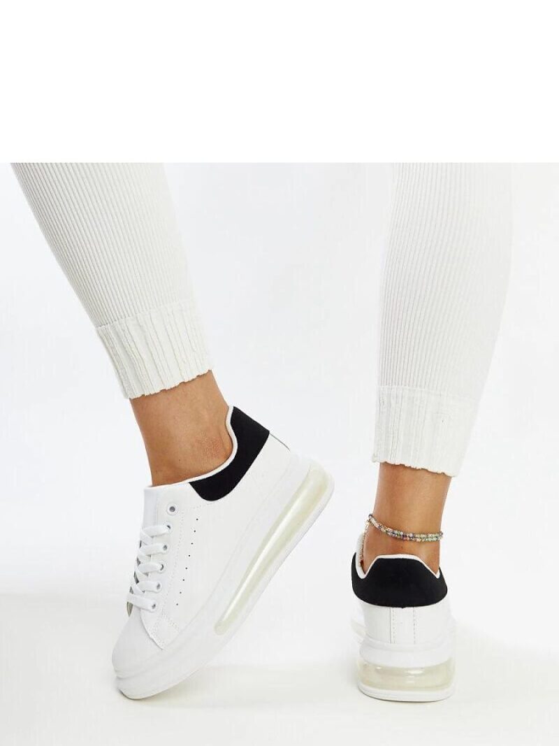 Białe sneakersy na wysokiej podeszwie Zrina - Solea - obrazek 4