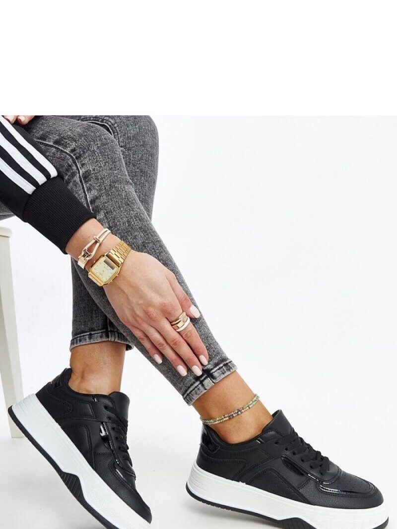 Czarne sneakersy na grubszej podeszwie Intisa - Solea - obrazek 3