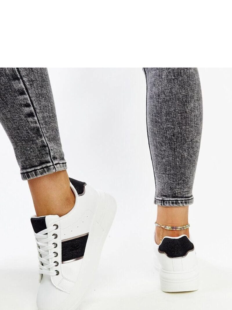 Biało-czarne sneakersy na grubszej podeszwie Finestra - Solea - obrazek 3