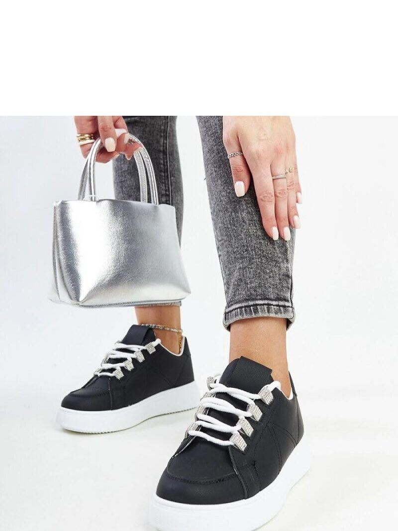 Czarne sneakersy na grubej podeszwie Walida - Solea - obrazek 3