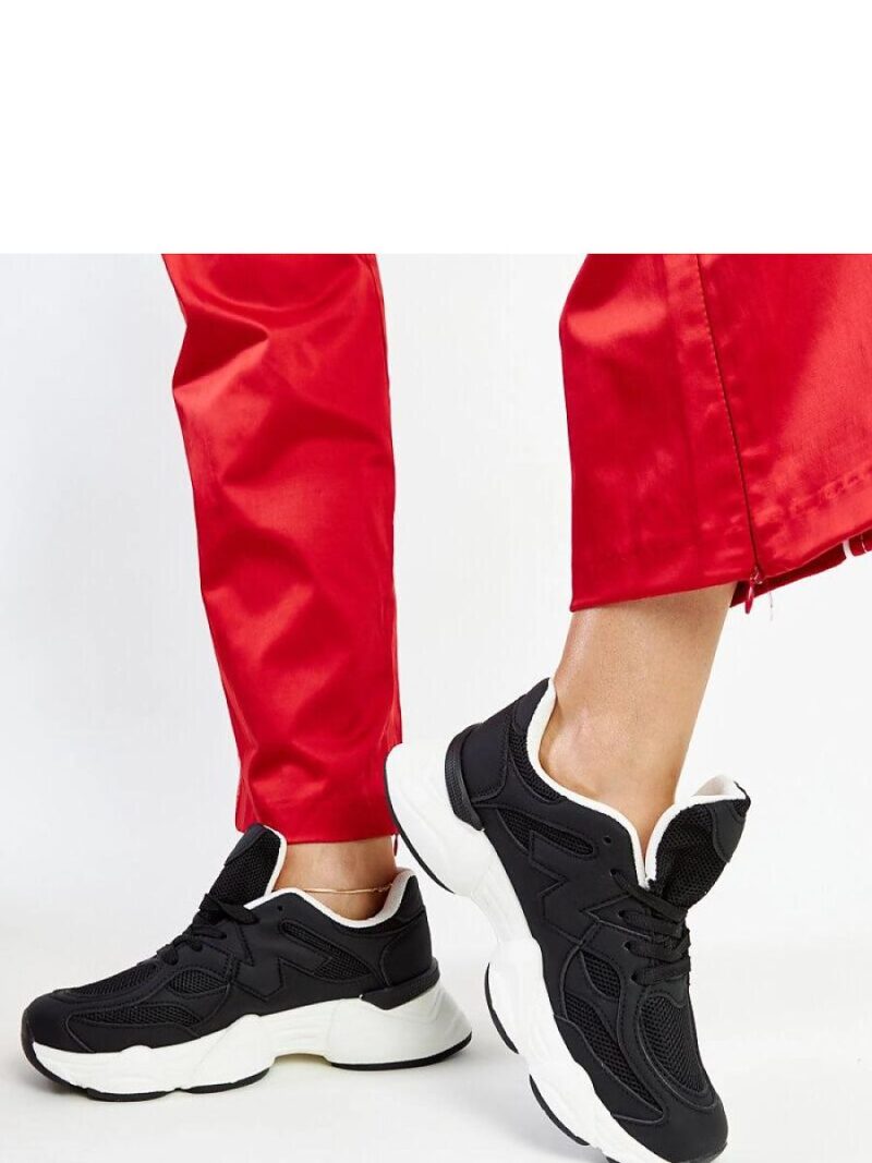 Czarne sneakersy na masywnej podeszwie Gergely - Solea - obrazek 5