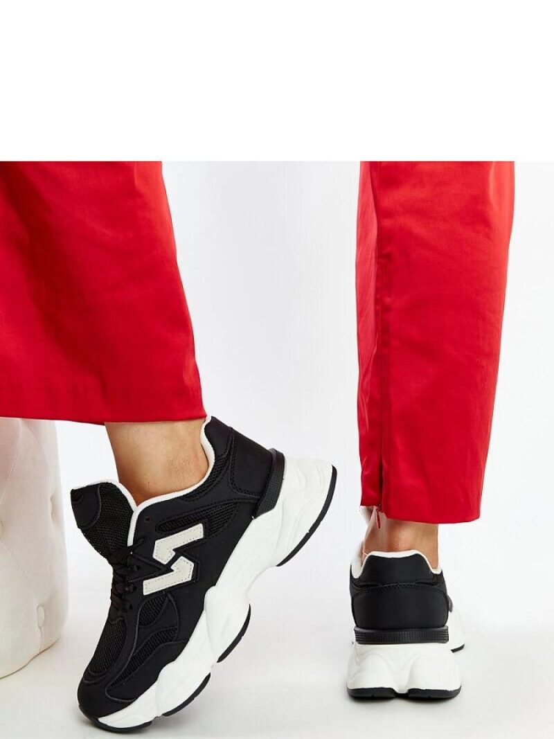 Czarne sneakersy na masywnej podeszwie Gergely - Solea - obrazek 6