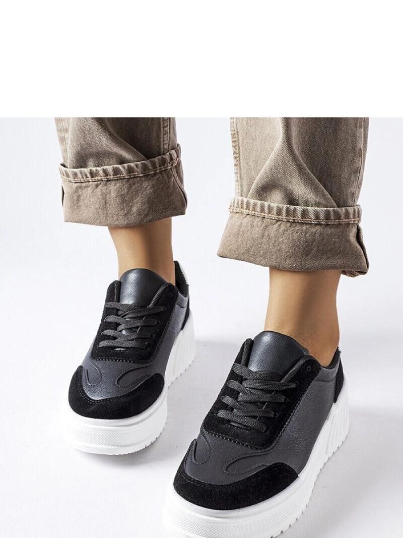 Czarne sneakersy na grubej platformie Seluci - Solea - obrazek 3