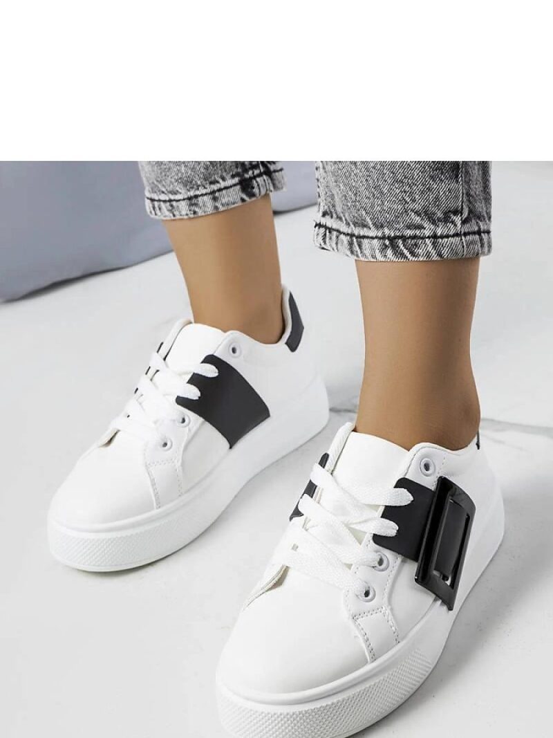 Białe sneakersy zdobione czarną klamerką Toni - Solea