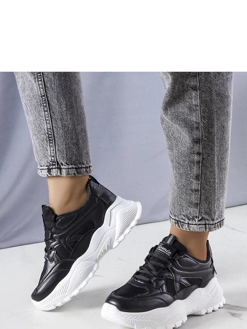 Czarne sneakersy na masywnej podeszwie Lorene - Solea - obrazek 2