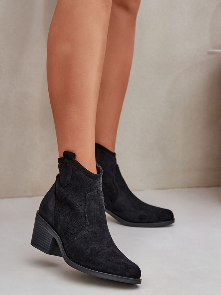 Botki Model S.Barski HY51-061 Black - Step in style
