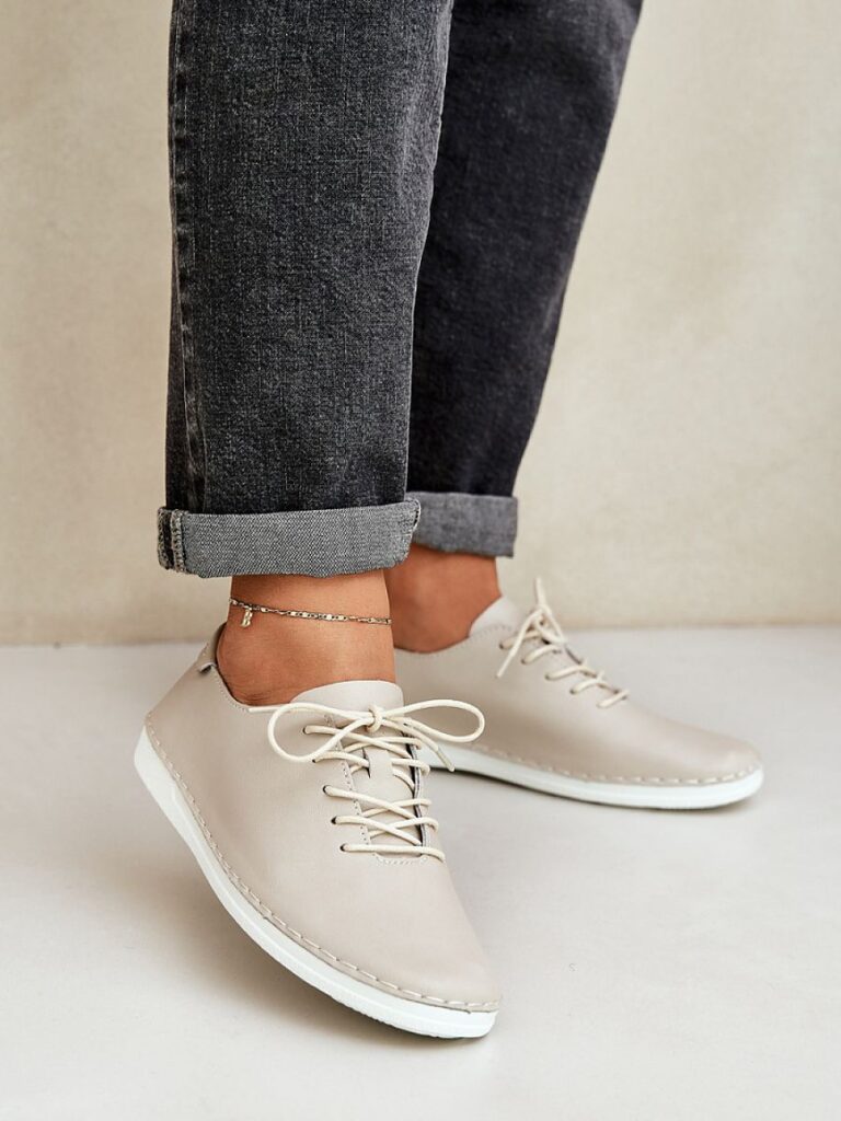 Półbuty Model DA LR51-645 Beige - Step in style
