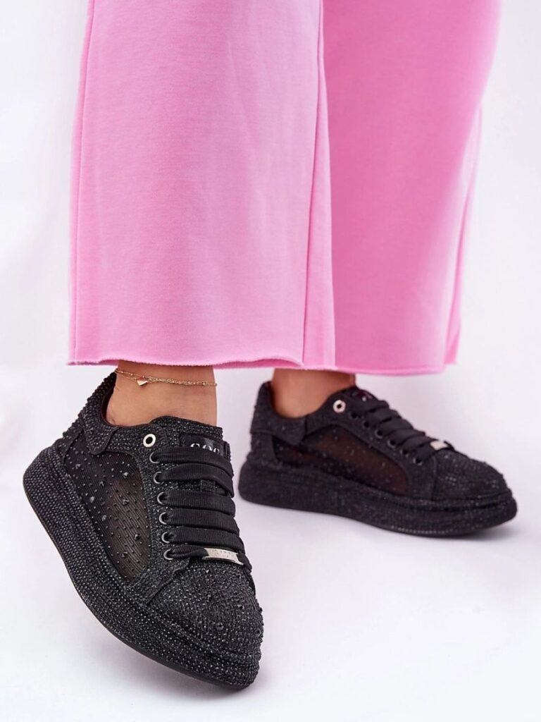 Buty Sportowe Model Goe NN2N4021 Black - Step in style