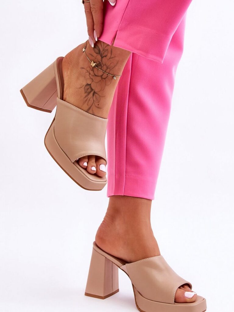 Sandał Klapki Model Livesa M051 Beieg - Step in style